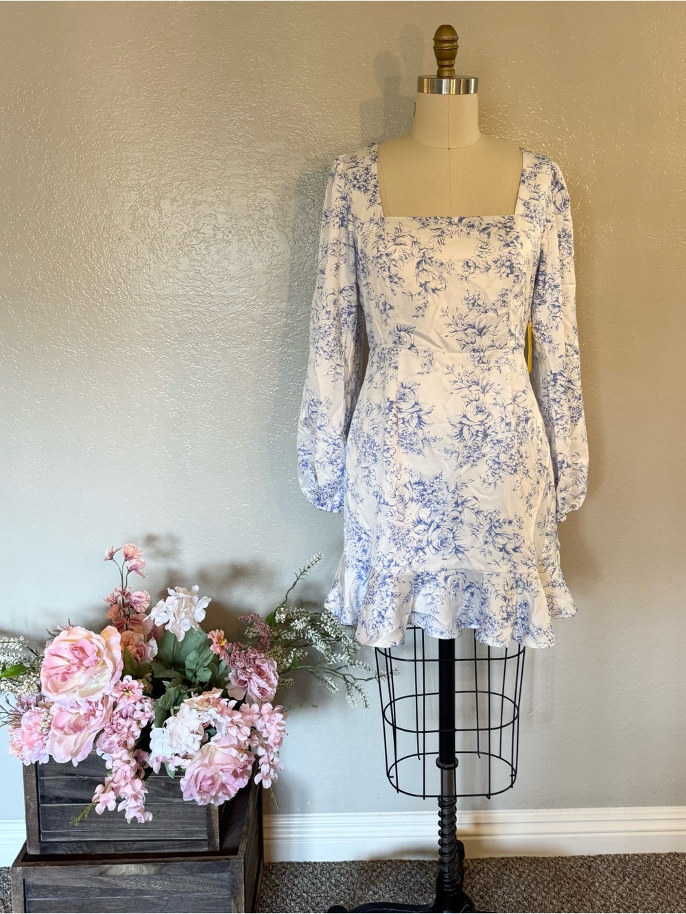 Blue Floral Square-Neck Long-Sleeve Dress